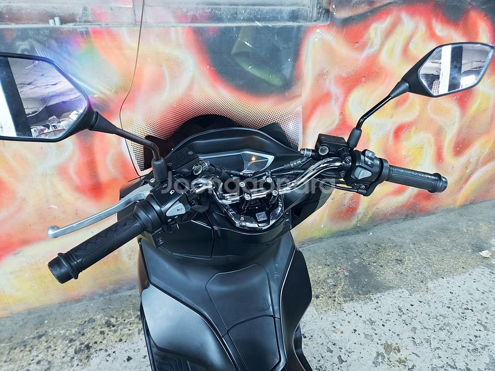 PCX125/21년식/무광블랙/67980KM/스쿠터/--7