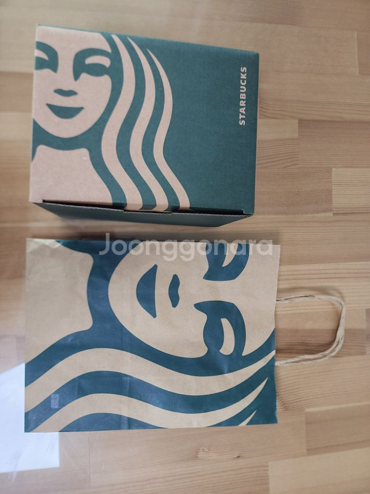 스타벅스 종이 상자 포장 선물상자 종이백 포함 팝니다스--0