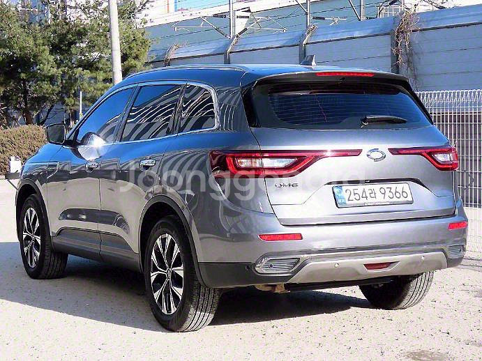@22년식 뉴 QM6 2.0 LPe LE 시그니처 전--2