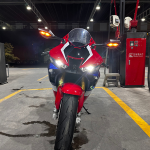 혼다 cbr1000rr-r 파이어블레이드 sp