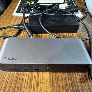 벨킨 허브 썬더볼트4 독 프로 INC006 팝니다.