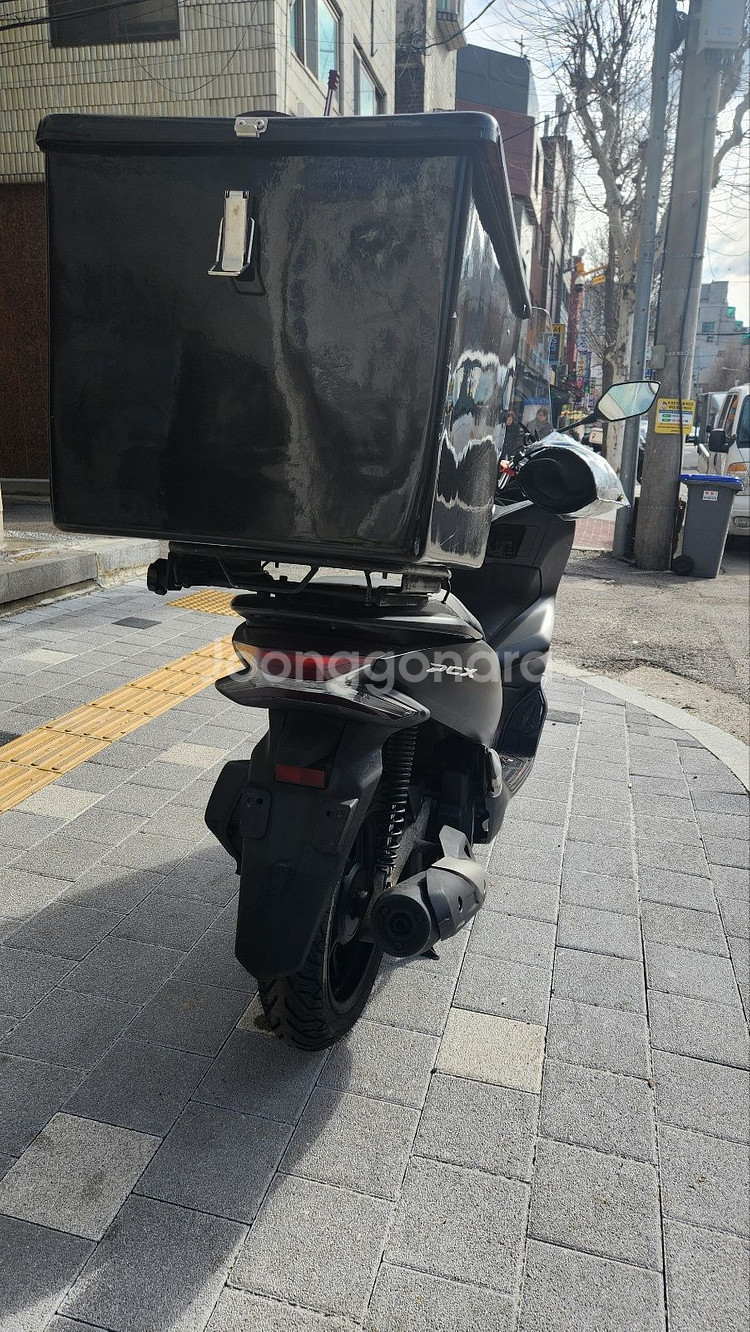 혼다pcx125 20년식 팝니다.--5