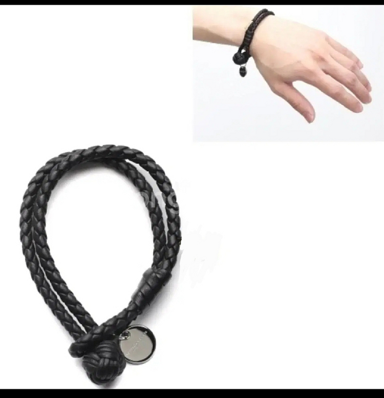 보테가베네타 가죽팔찌--0