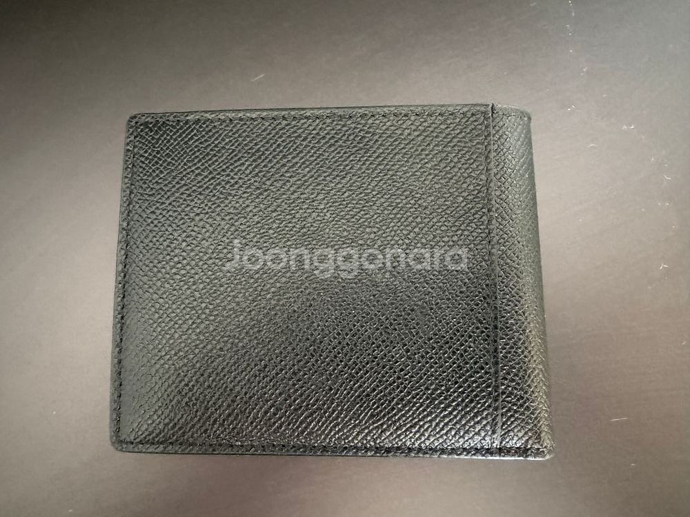 발렌시아가 BALENCIAGA 반지갑 내놓아요.--1