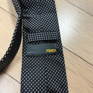 펜디(FENDI) 넥타이 블랙