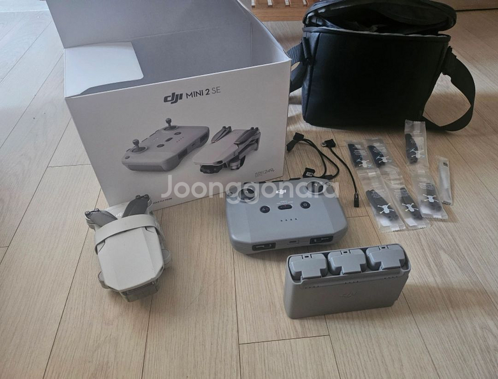 DJI 미니 2 SE 드론 플라이 모어 콤보.판매합니다--0