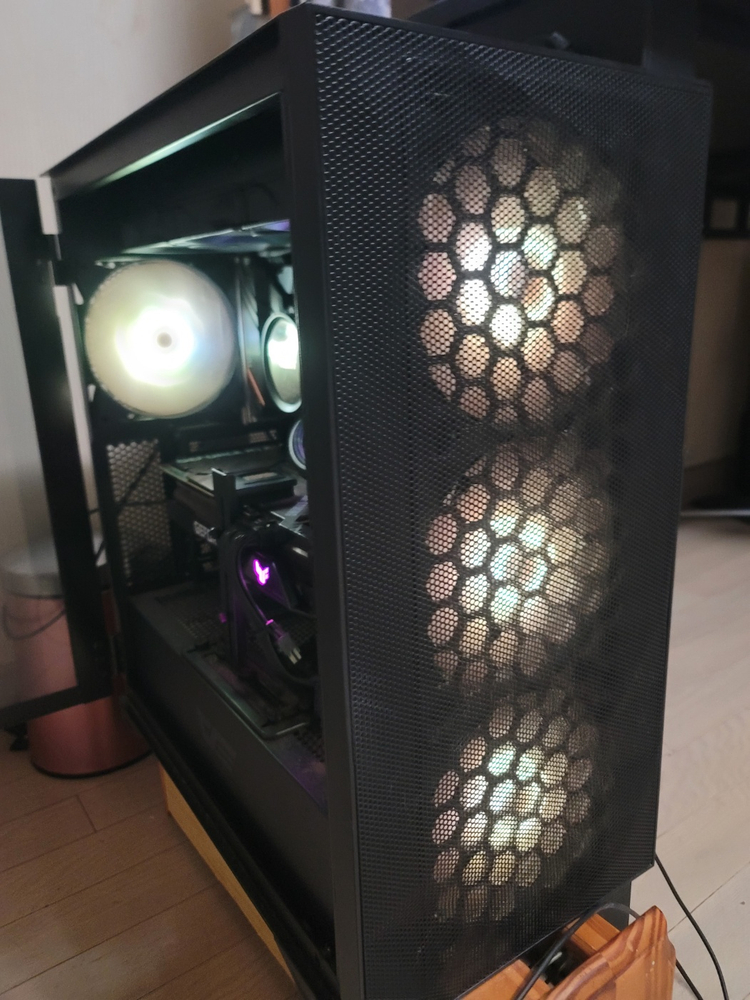 i9-10900 고사양 중고 컴퓨터 반본체 팝니다--1