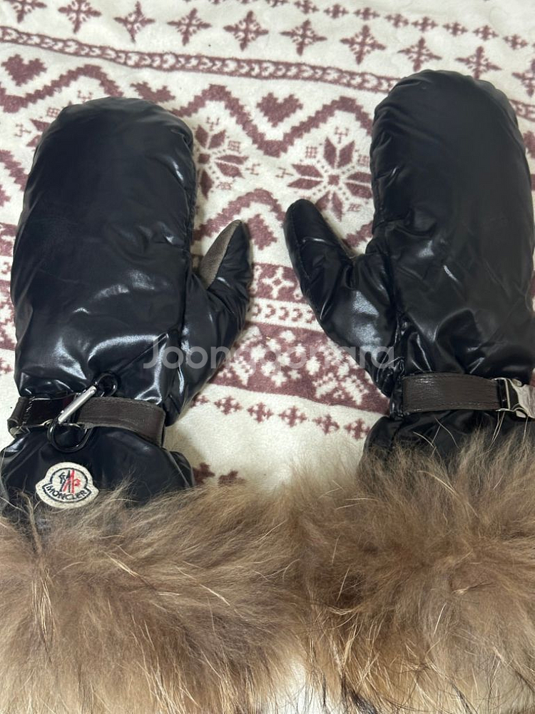 몽클레어 여성 벙어리장갑--1