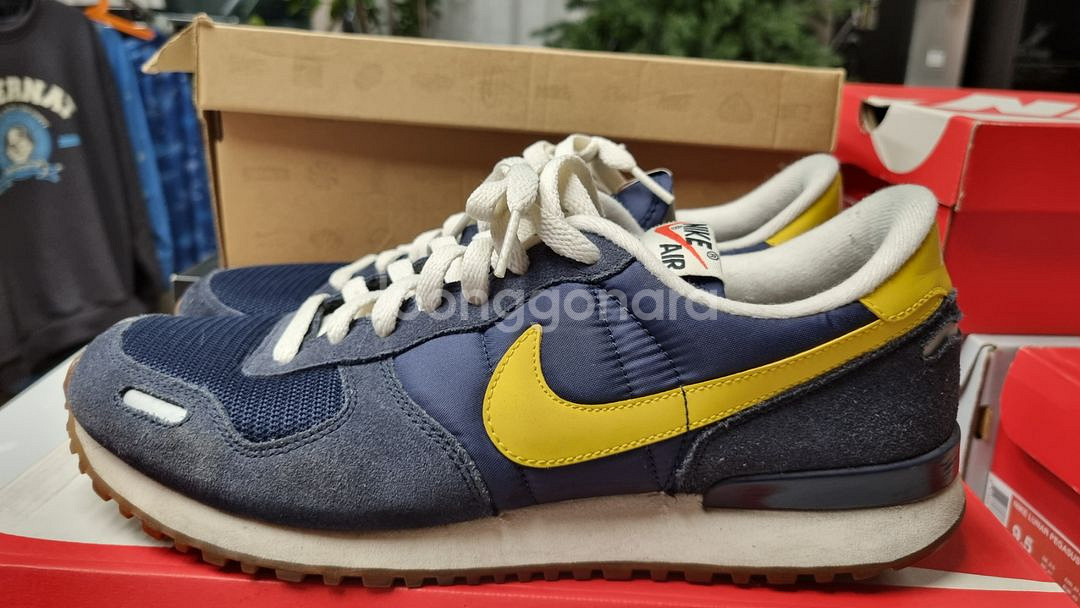 나이키 볼텍스 275--0