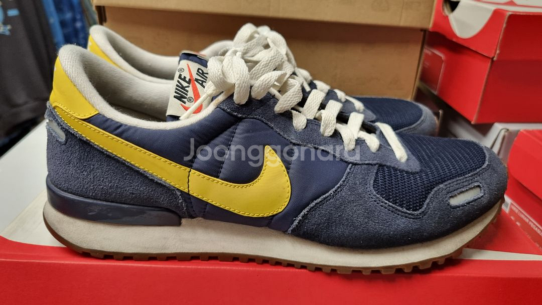 나이키 볼텍스 275--2