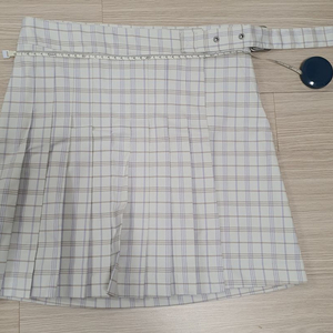 새상품) H&M 테니스 랩 스커트 (EUR 36사이즈)