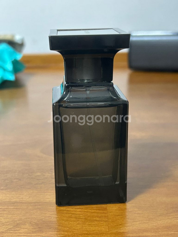 톰포드 오드우드 50ml 판매합니다--1