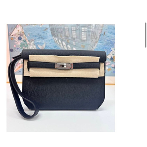 HERMES 데페슈 24
