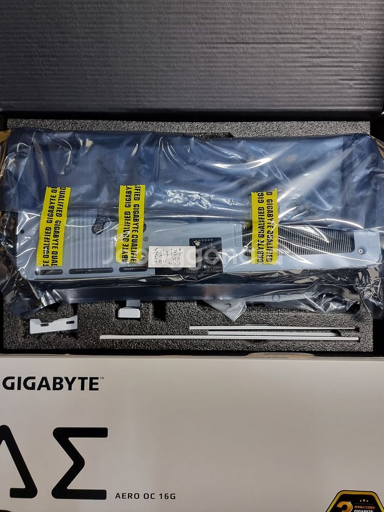 기가 RTX 5070Ti AERO OC 16GB 미개봉--4