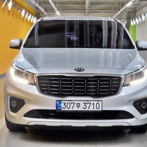 @18년식 더 뉴카니발 9인승 디젤 럭셔리 전국최저가