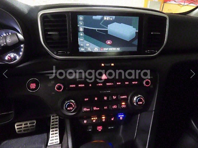 @21년식 스포티지 더 볼드 1.6 디젤 4WD 트렌--9