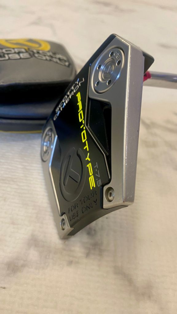 스카티카메론 써클티 퍼터 팬텀 X 17 프로토타입 이미지