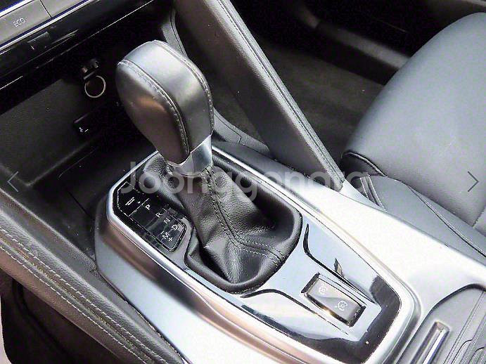 @20년식 더 뉴QM6 2.0 LPe LE 전국최저가--9