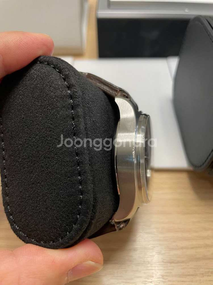 IWC 377710 파일럿 크로노 블랙 다이얼--1