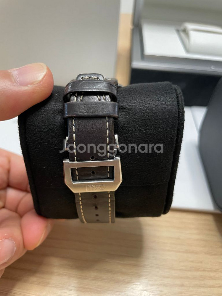 IWC 377710 파일럿 크로노 블랙 다이얼--3