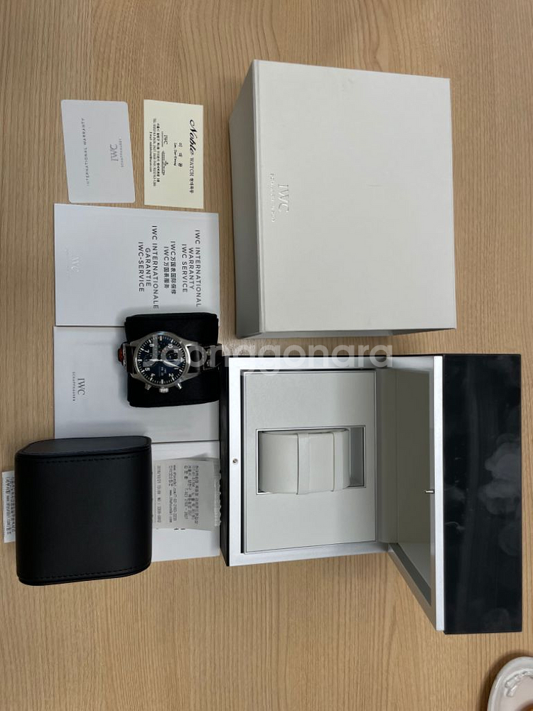 IWC 377710 파일럿 크로노 블랙 다이얼--5