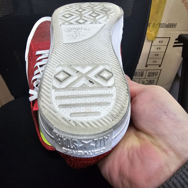 250- 컨버스 플라이니트 레드 280 이미지