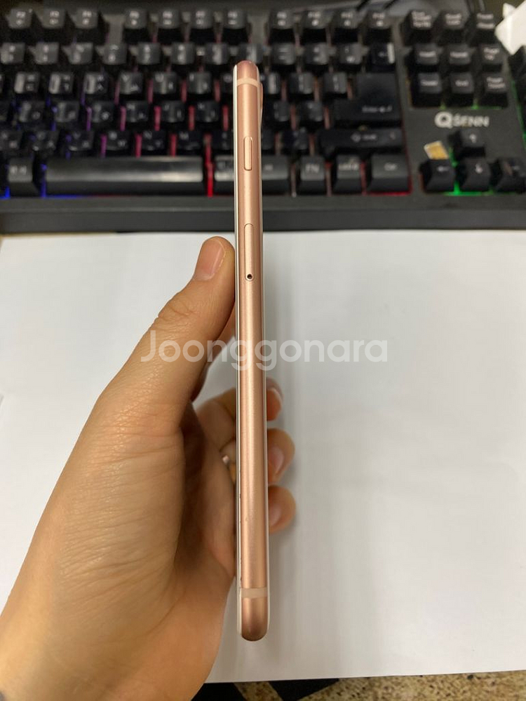 아이폰8플러스 로즈골드 액정SS급 256G 배터리100--6