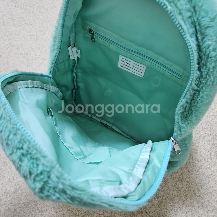 민트색 백팩--2