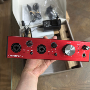 Focusrite clarett+ 2pre usb