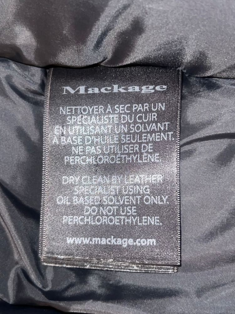 맥케이지 딕슨--2