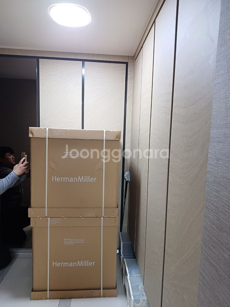 허먼밀러 뉴에어론 풀--0