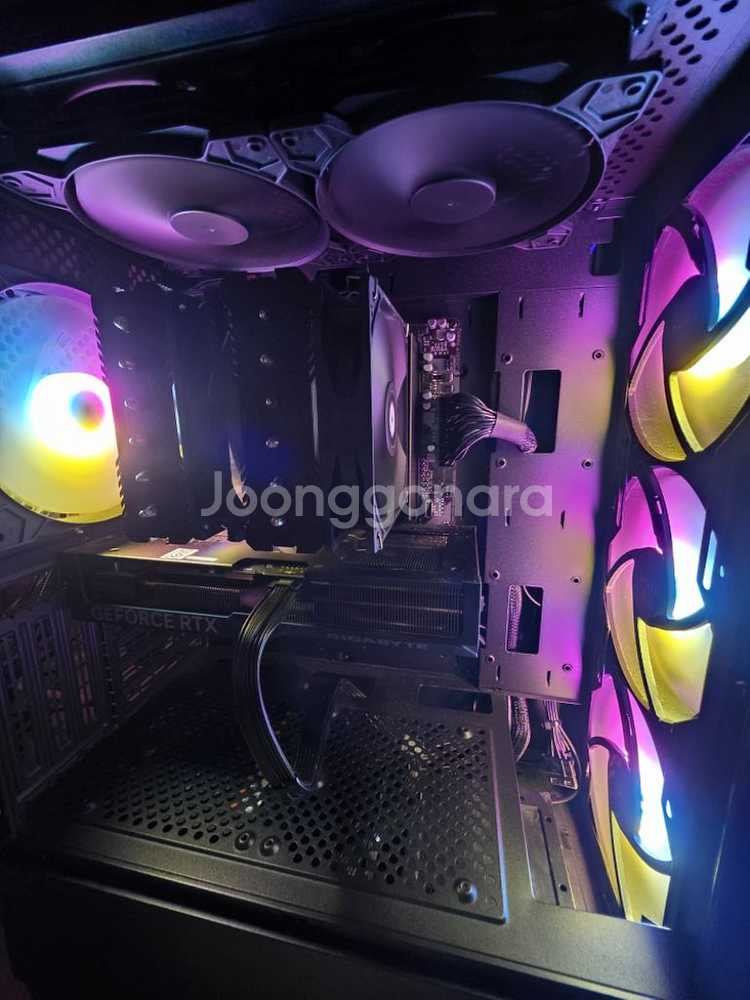 라이젠7 7800X3D RTX4070S 본체 급매합니다--1