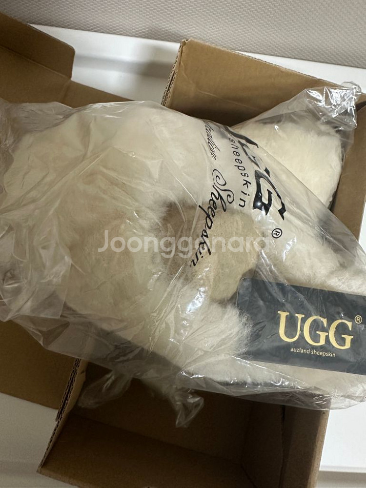 ugg 어그 양털 슬리퍼 새제품--3