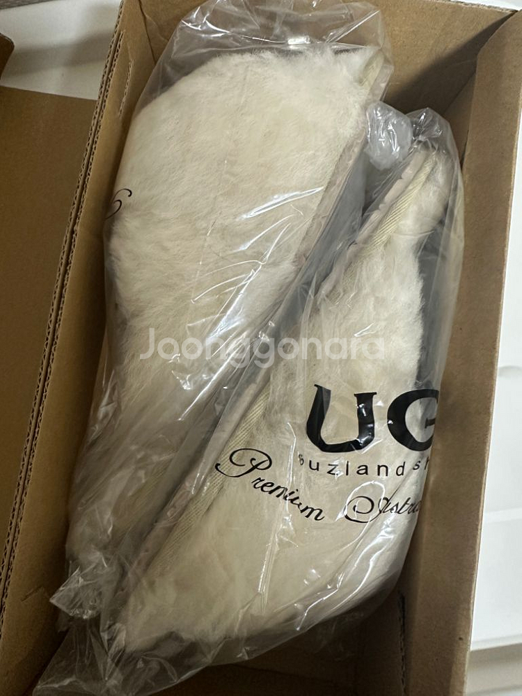 ugg 어그 양털 슬리퍼 새제품--2