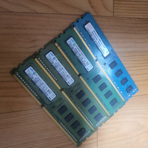 ddr3 pc3 램 4개 총12gb 6000원