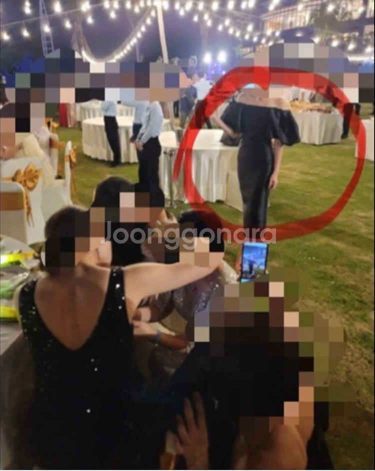 옷정리 퍼프 발망 샤틴 원피스 드레스 블랙 여름원피스--1