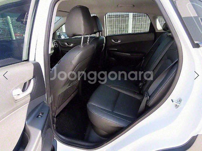 @17년식 코나 1.6 가솔린 2WD 모던 아트 전국--6