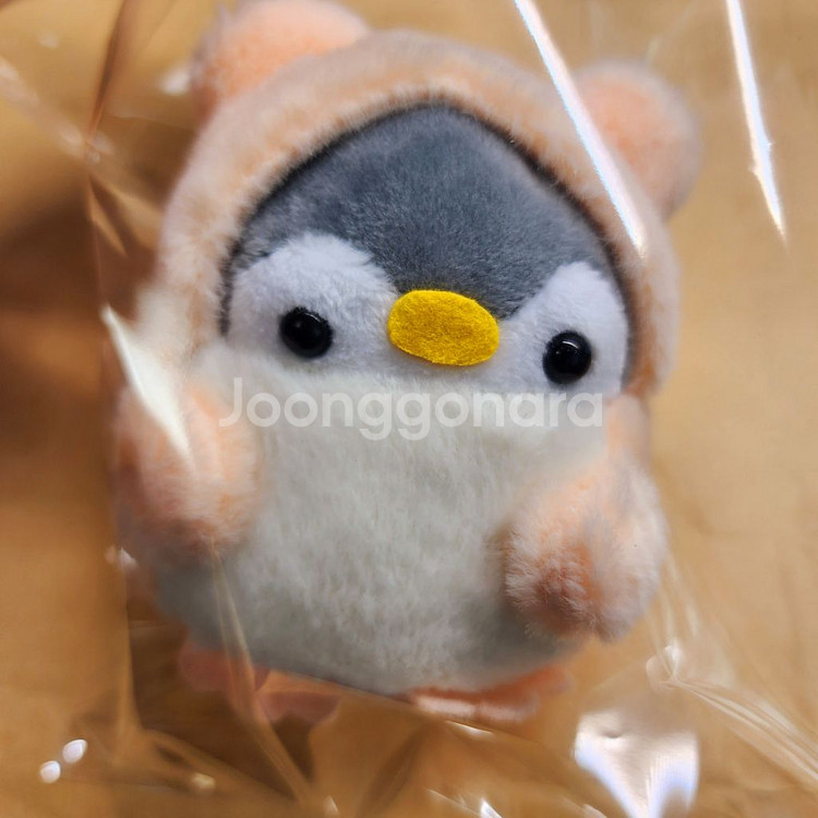 곰돌이 옷입은 펭귄 인형키링 새제품.--1