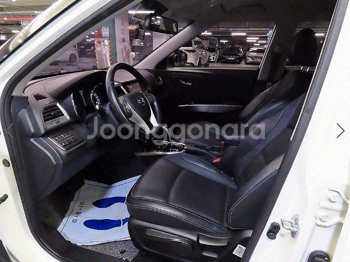 @15년식 티볼리 가솔린 2WD LX 최고급형 전국최--5