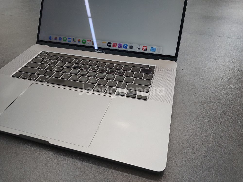 2019 맥북프로 16인치 2.6GHz 6코어 i7--3