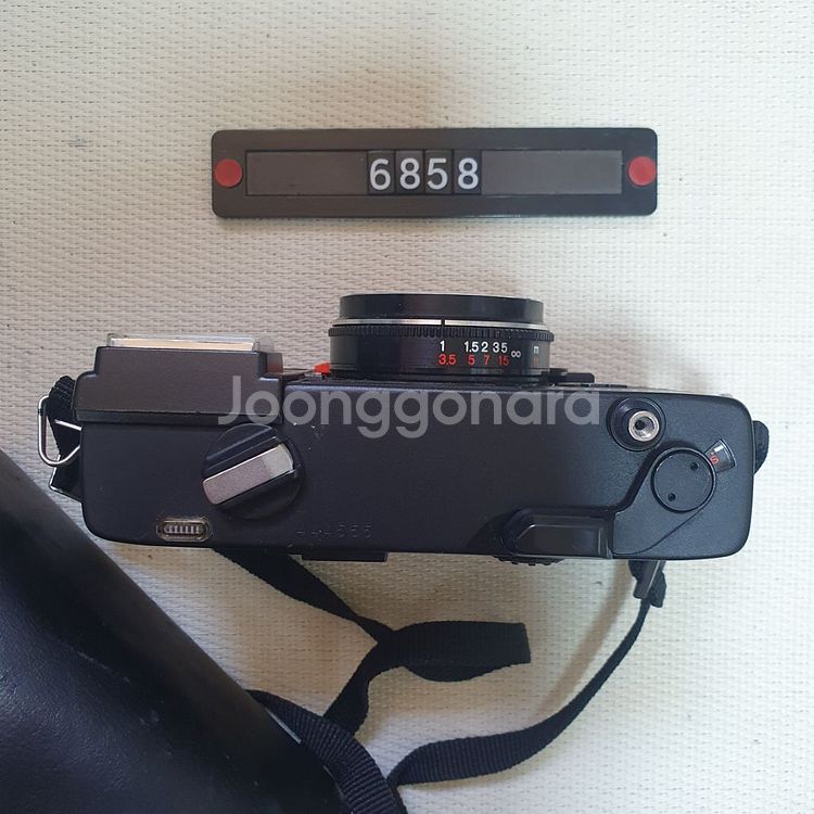 코니카 C 35 EF 필름카메라 케이스포함--1