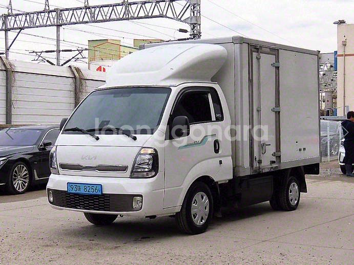 @22년식 봉고Ⅲ EV 내장탑차 플러스형 전국최저가격--1