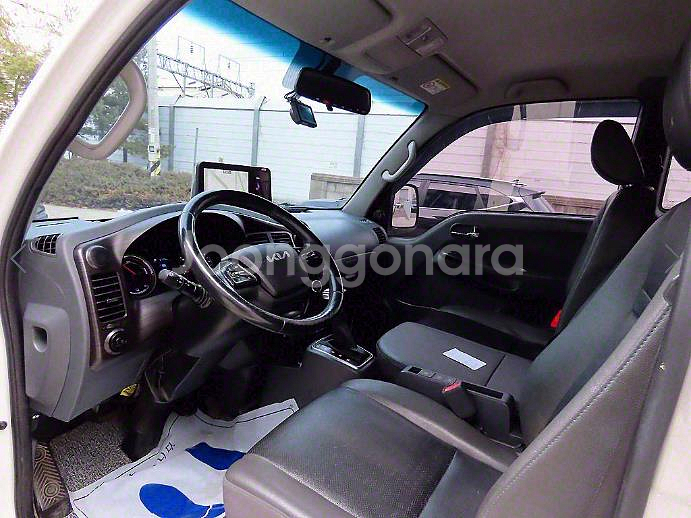 @22년식 봉고Ⅲ EV 내장탑차 플러스형 전국최저가격--7