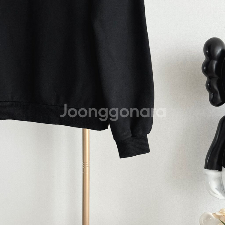 셀린느 레터링 백로고 후드 블랙 여성S 사이즈--2