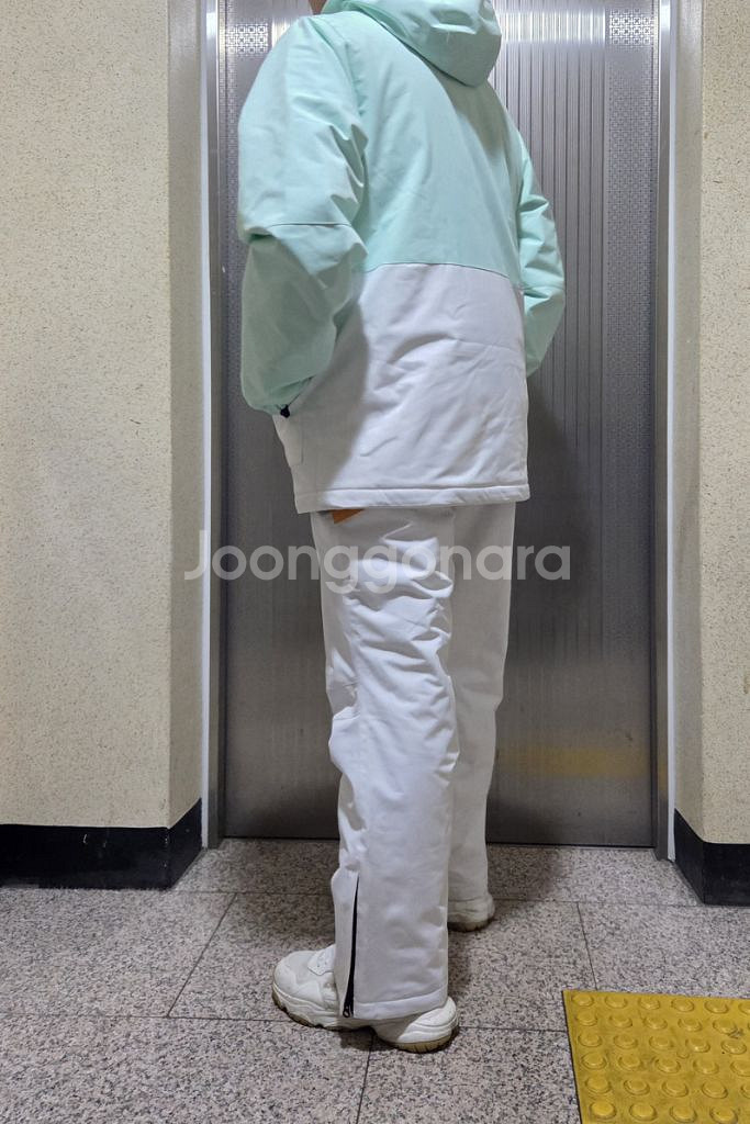 (새제품) 남자 민트스키복 세트 남성 보드복 판매합니다--4