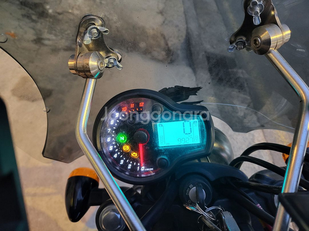 KR모터스 아퀼라 22년식 300cc(네고가능)--6