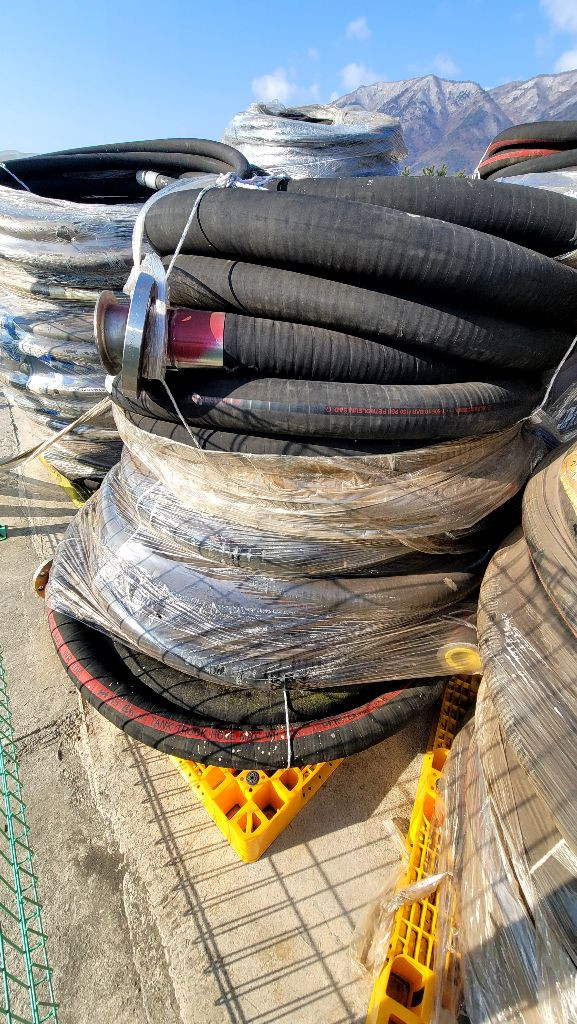 고압호스.에어호스.준설용슬리브호스 이미지