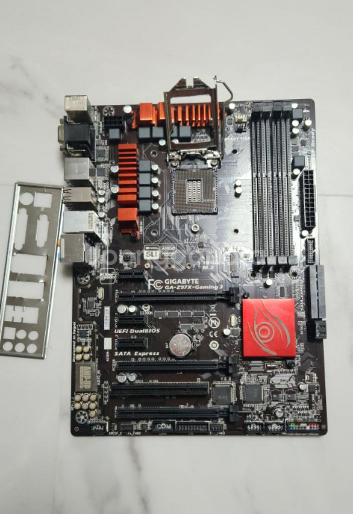 기가바이트 Z97 Gaming 3 부품용--0
