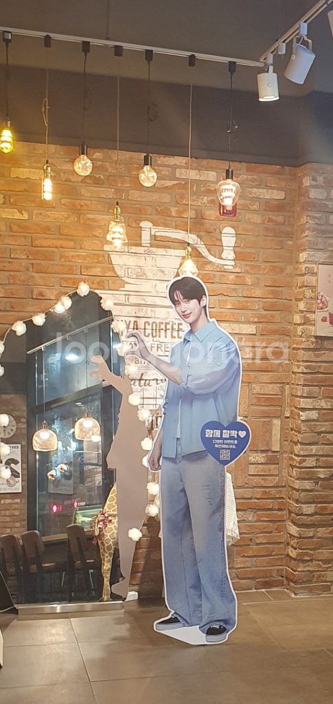 변우석 등신대 대형배너 브로마이드2종 포토카드 전부다~--5