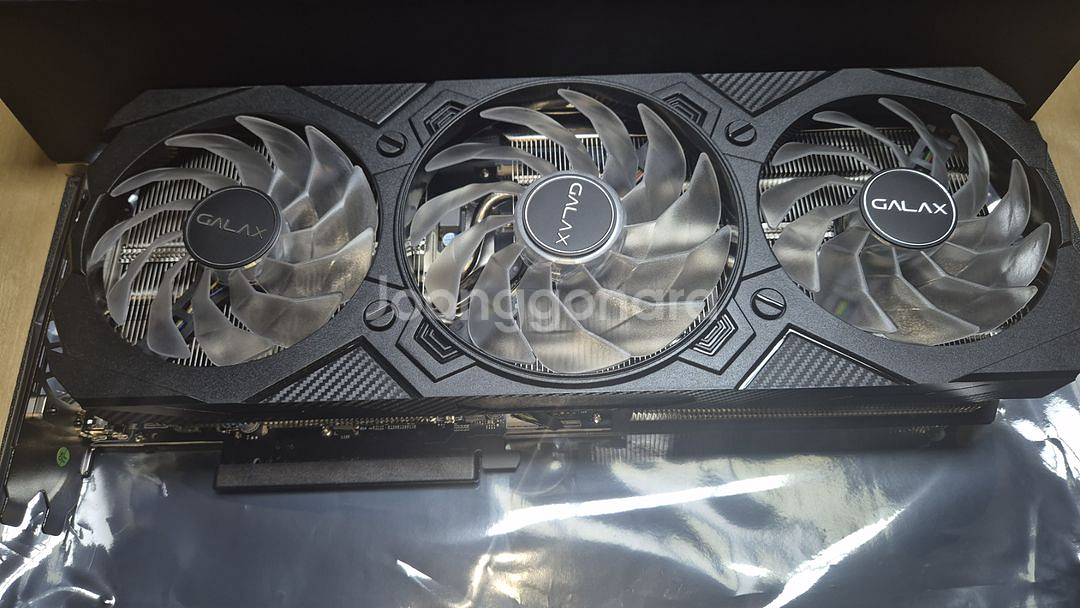 (판매) 갤럭시 RTX 4070 super 블랙--2